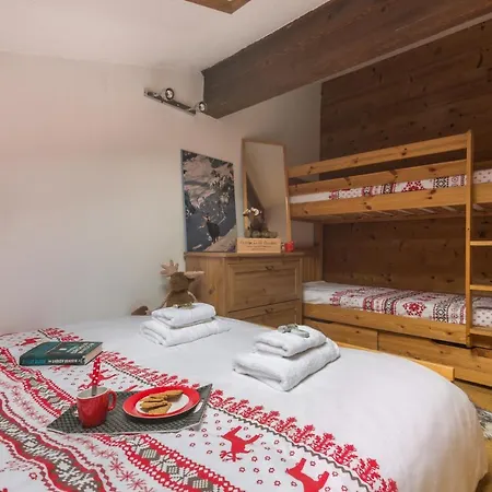 Sleeps 4 *